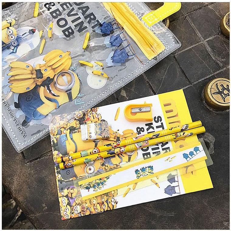 A01⭐Small gift bag 6 in 1 Cute cartoon hand carrying stationery set/goodie bags/Birthday Gift Six-piece set